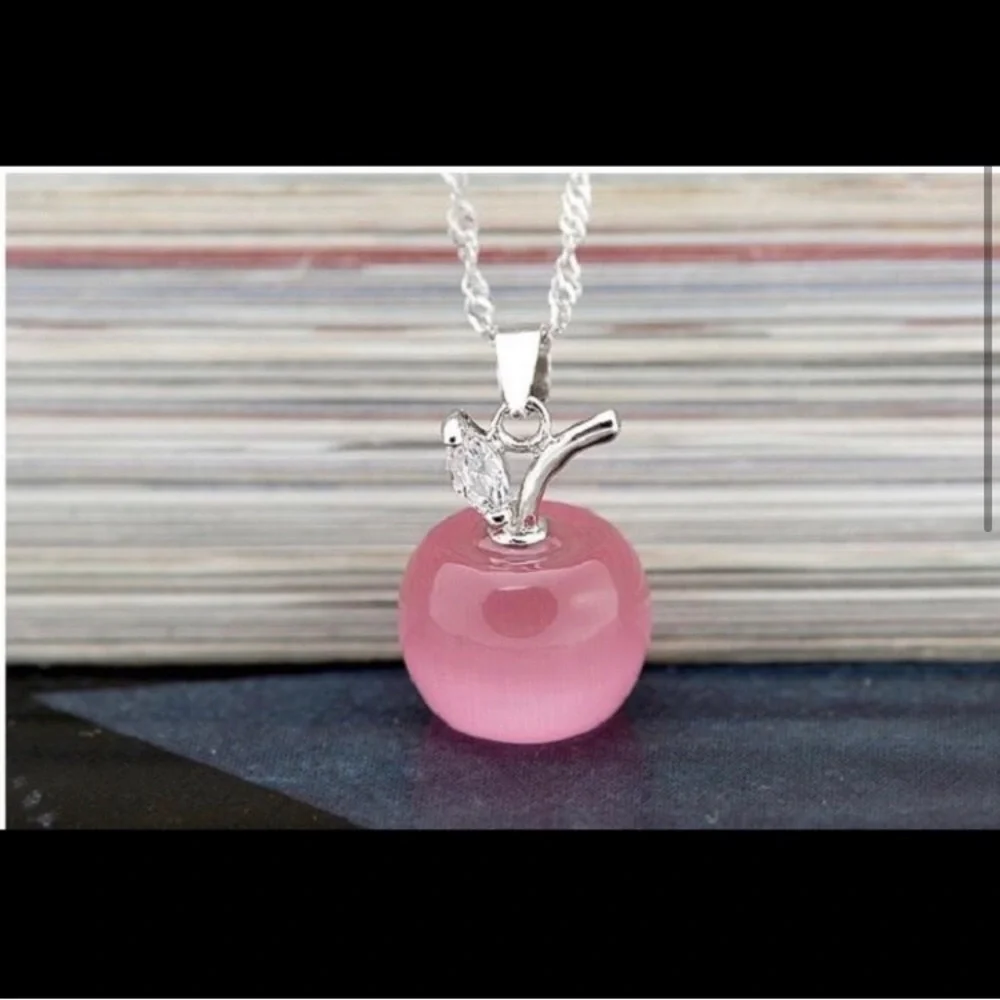 Pink Apple necklace 18 inch chain - Picture 1 of 3